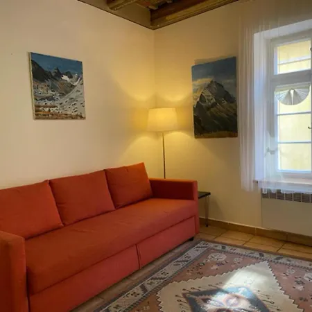 Historical With Balcony Apartament *